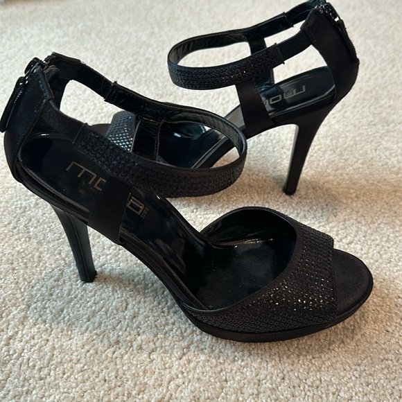 Moda Spana Black Sparkle Heels - Picture 2 of 6
